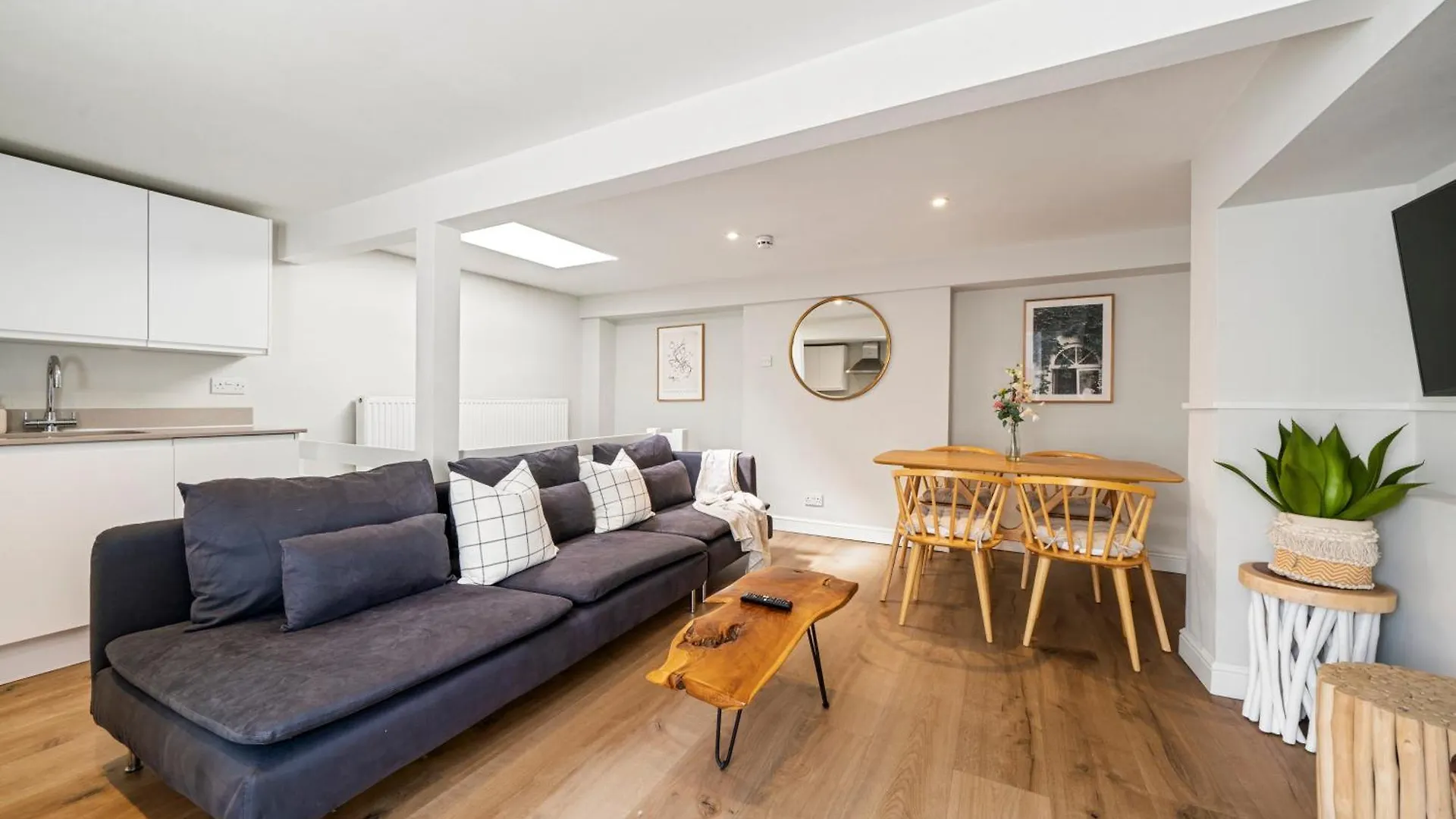 Comfortable Apartments In Shoreditch High Street London