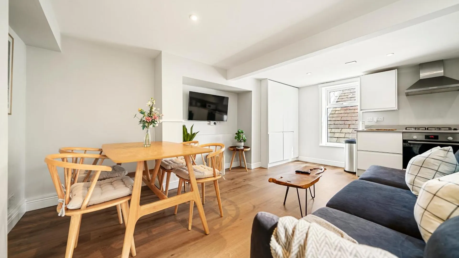 Comfortable Apartments In Shoreditch High Street London