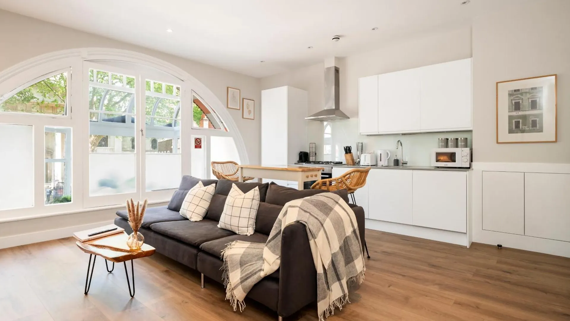 Comfortable Apartments In Shoreditch High Street London
