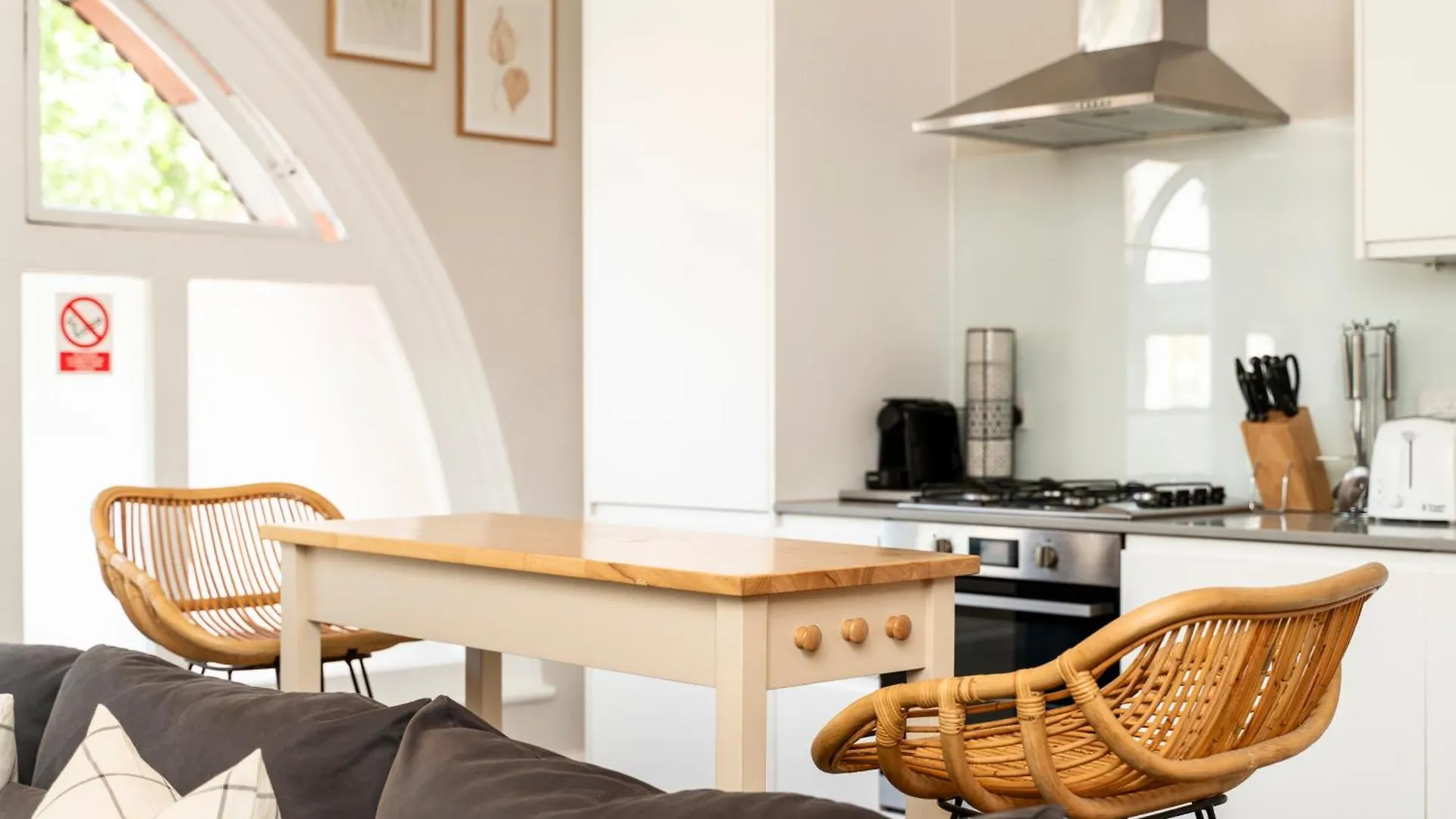 Comfortable Apartments In Shoreditch High Street London