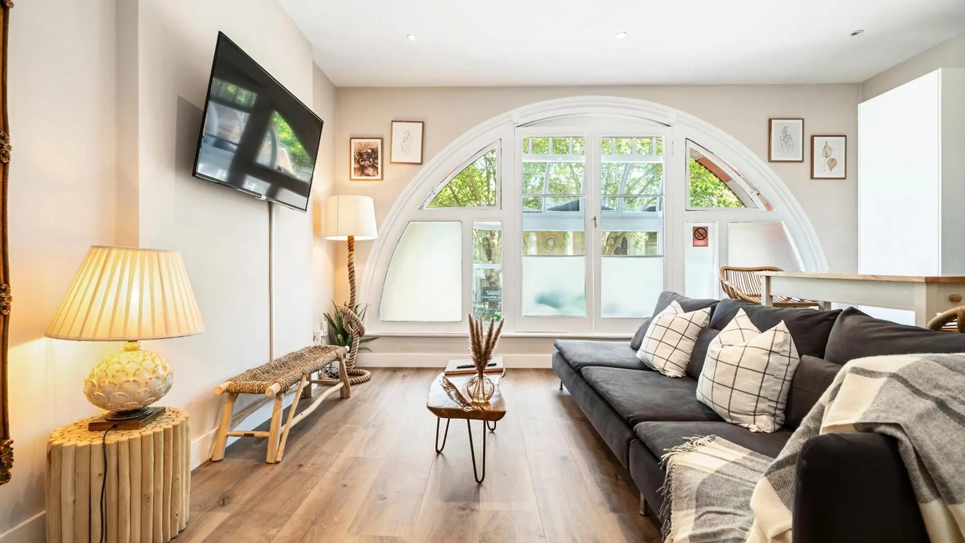 Comfortable Apartments In Shoreditch High Street London